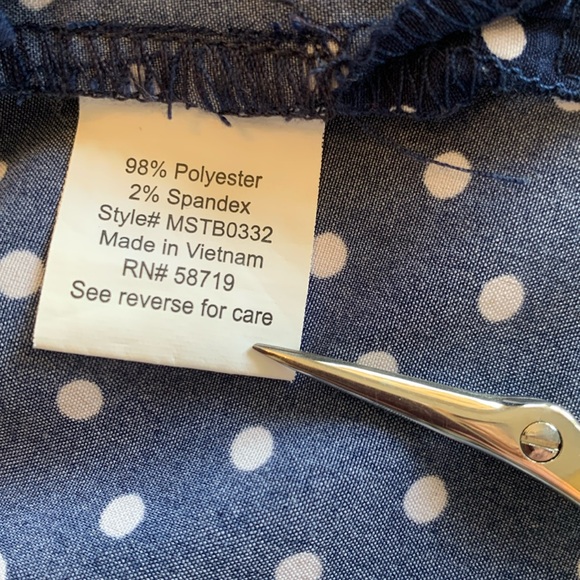 NOTATIONS Navy/white polka dot shirt blouse, side slits, silver buttons. L EUC - Picture 13 of 17